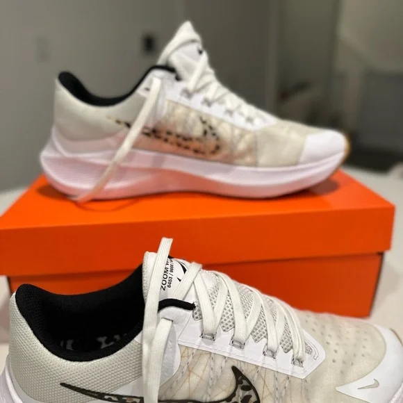 Nike Winflo 8 Premium - size 9 - Picture 4 of 9